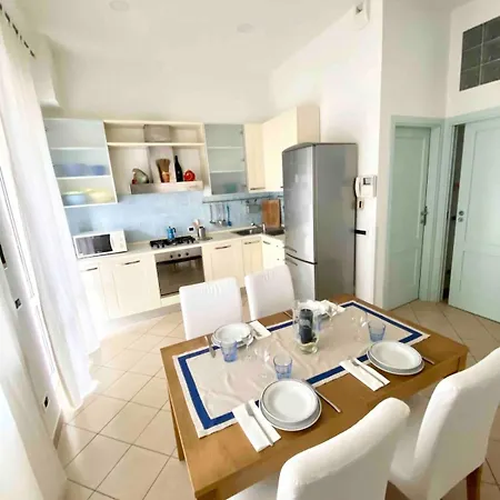 A Due Passi Dal Mare * 维亚雷焦