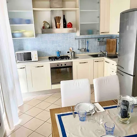 A Due Passi Dal Mare *