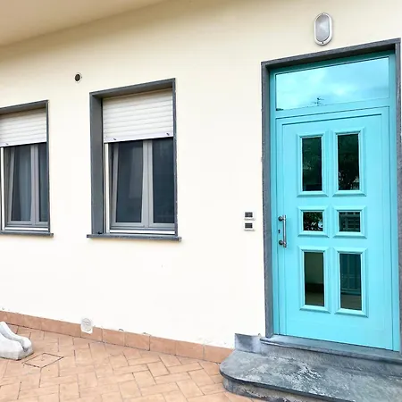 A Due Passi Dal Mare Виареджо